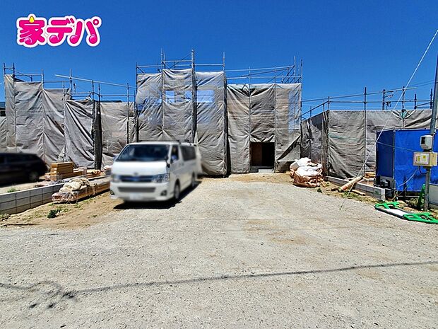【2号棟】上棟しました！ ・長期優良住宅 ・5LDK ・LDK15.75帖、隣接洋室4.5帖 ・全居室収納完備 ・パントリー ・並列駐車場3台可