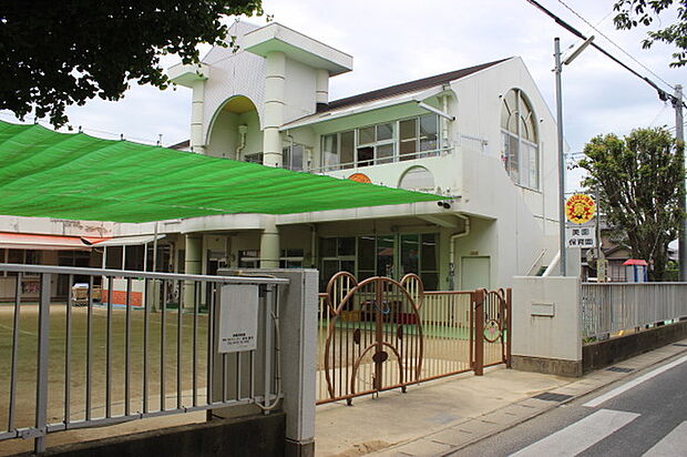 美園こども園(1540m)