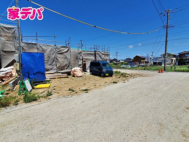 上棟しました。ご見学希望のお客様につきましては同型同仕様の物件にご案内いたします