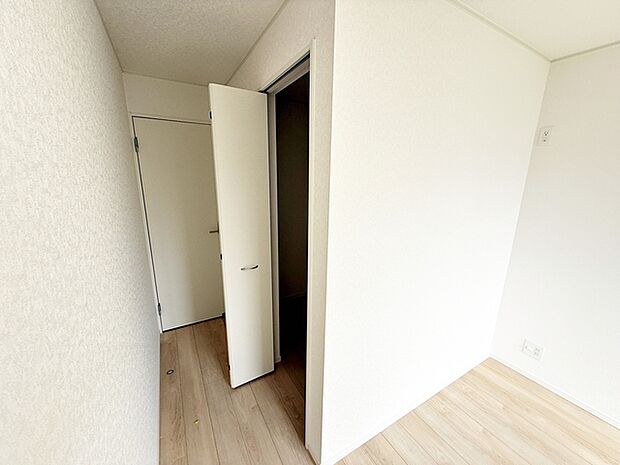 【WIC2帖】 WICは洋服、帽子、バッグなど全て収納可能!お部屋がスッキリ整理整頓できます!