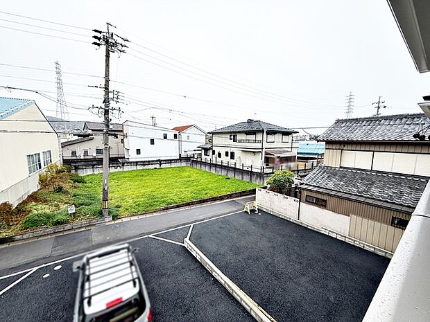 閑静な街並みの眺めは、心も体も落ち着きますね。  