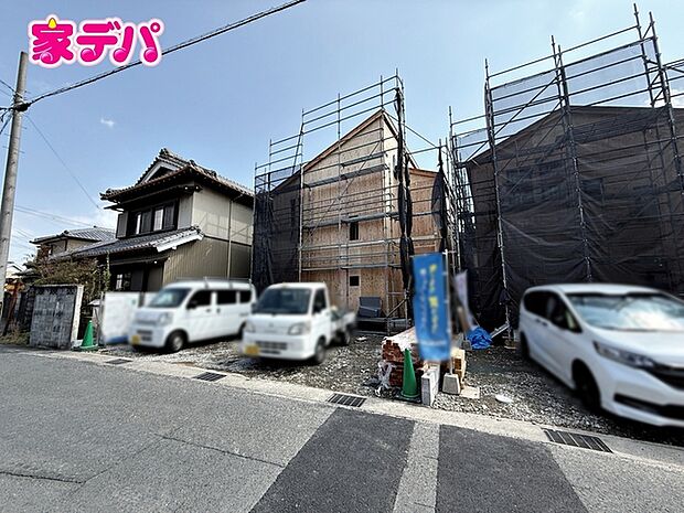 上棟しました!ご見学希望のお客様につきましては現地の他に同社の完成物件にて設備や仕様などご確認いただけます。