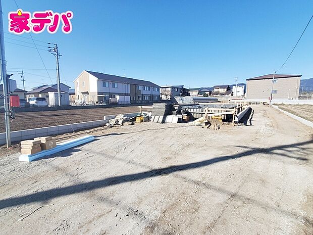 住宅ローンにご不安のあるお客様も、まずはお気軽にご相談下さい。お客様に最適な資金計画と金融機関をご案内いたします。