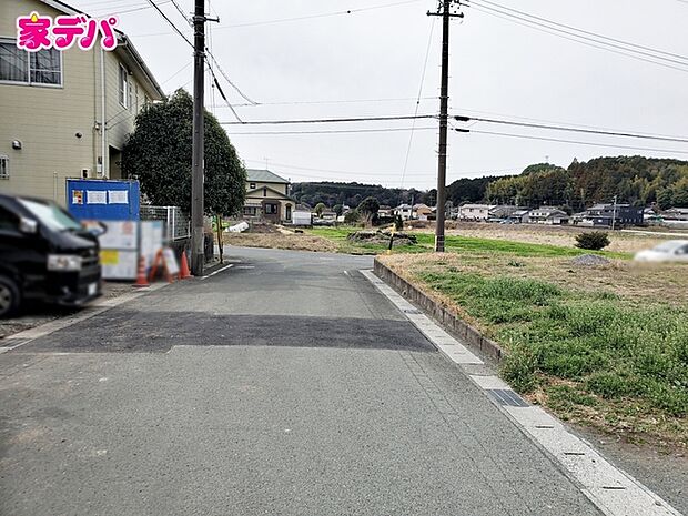 前面道路:北側約6m幅