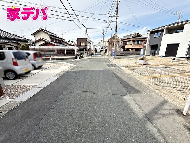 前面道路:南西側約6.05m幅