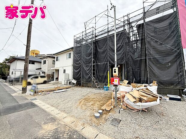 上棟しました。ご見学希望のお客様につきましては同型同仕様の物件にご案内いたします