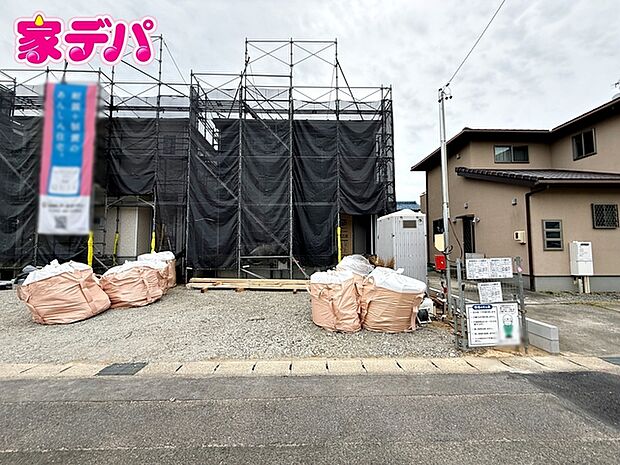 上棟しました。ご見学希望のお客様につきましては同型同仕様の物件にご案内いたします