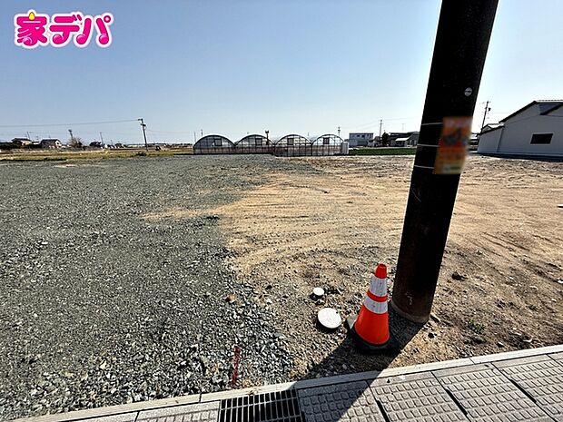 建築予定地です。ご見学希望のお客様につきましては同型同仕様の物件にご案内いたします
