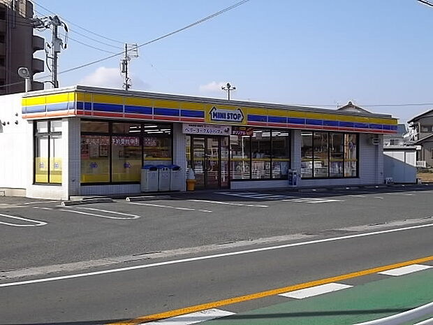 ミニストップ本野町店（410m）