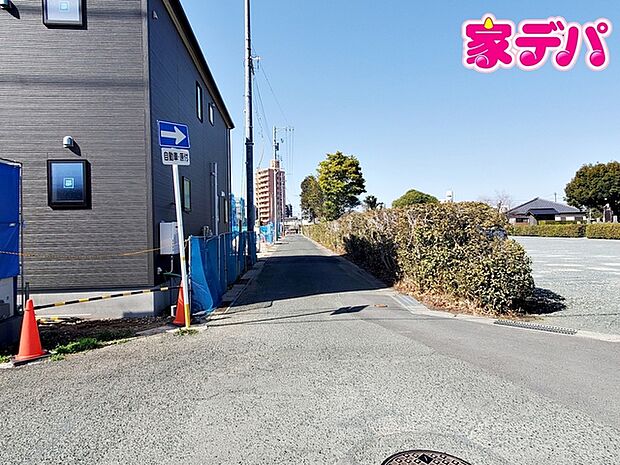 前面道路:北側約4m幅