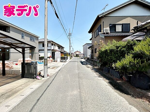 前面道路:南東側約4.15m幅