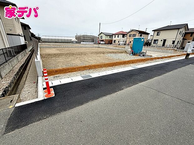 建築予定地です。ご見学希望のお客様につきましては同型同仕様の物件にご案内いたします