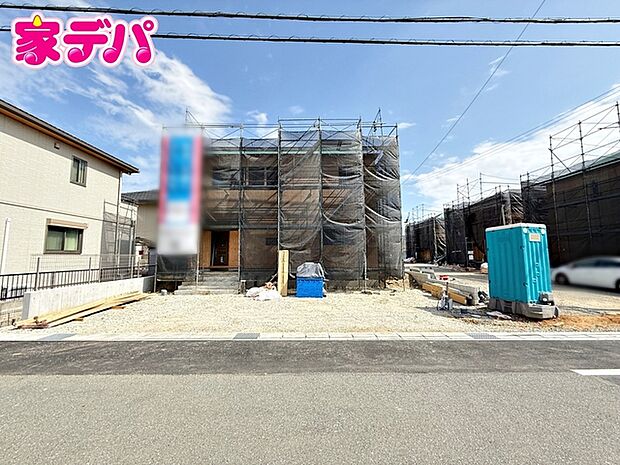 【6号棟】上棟しました! ・4LDK ・LDK16帖、隣接和室5帖 ・全居室収納完備 ・2部屋からアクセスできるバルコニー ・防犯カメラ ・並列駐車場4台可