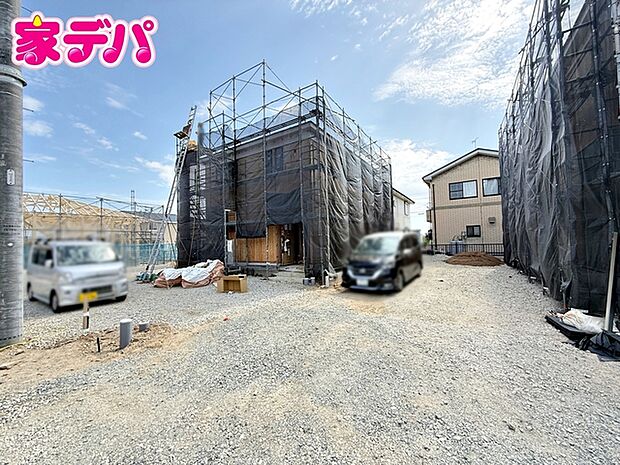 【3号棟】上棟しました! ・4LDK+テレワークルーム3帖 ・LDK15帖、隣接洋室5.2帖 ・シューズクローク ・全居室収納完備 ・2部屋からアクセスできるバルコニー ・防犯カメラ