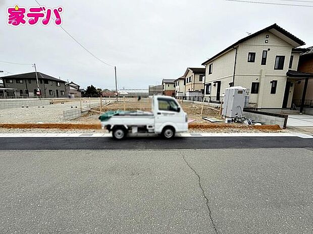 建築予定地です。ご見学希望のお客様につきましては同型同仕様の物件にご案内いたします