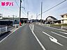 外観：前面道路：南側約8ｍ幅  