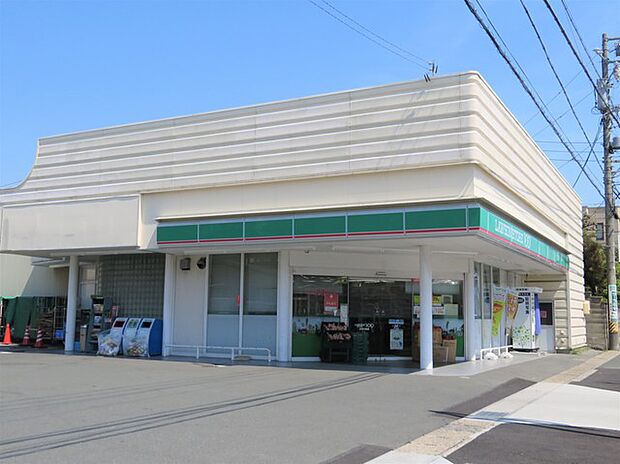 ローソンストア100三河三谷店(370m)