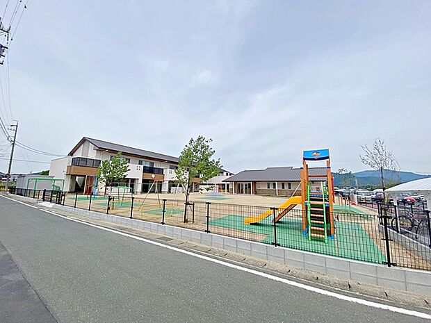 三蔵子保育園(70m)