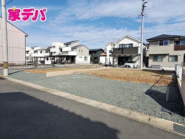 住宅ローンにご不安のあるお客様も、まずはお気軽にご相談下さい。お客様に最適な資金計画と金融機関をご案内いたします。