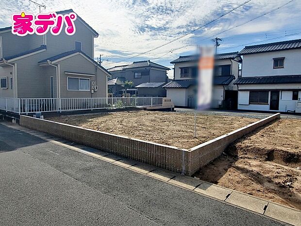 【2号棟】建設予定地です! ・日当たり良好 ・整形地 ・3LDK ・LDK19.5帖、リビングステージ ・全居室収納完備 ・家事動線良好 ・食器洗浄乾燥機 ・2方向道路 ・並列駐車場2台可