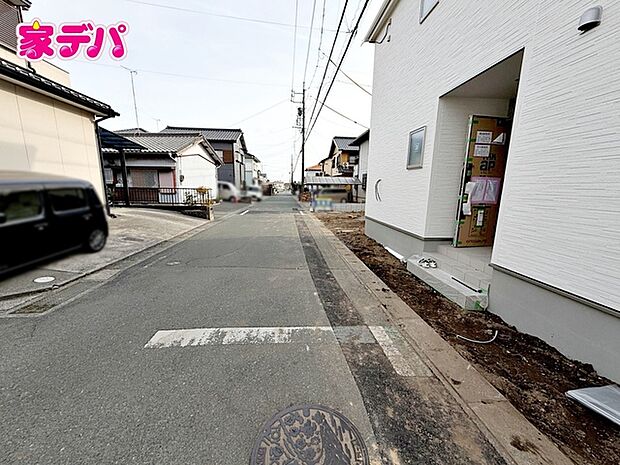 前面道路：東側約5ｍ幅