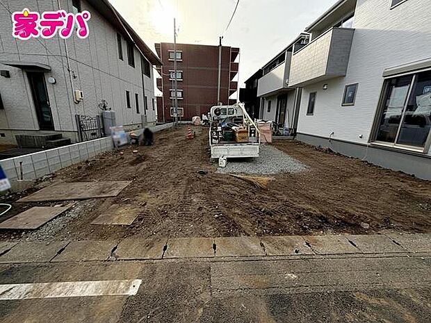 1号棟への通行地役権部分になります。間取りや設備等の詳細や、気になる点がございましたらお気軽にお問合せご相談ください