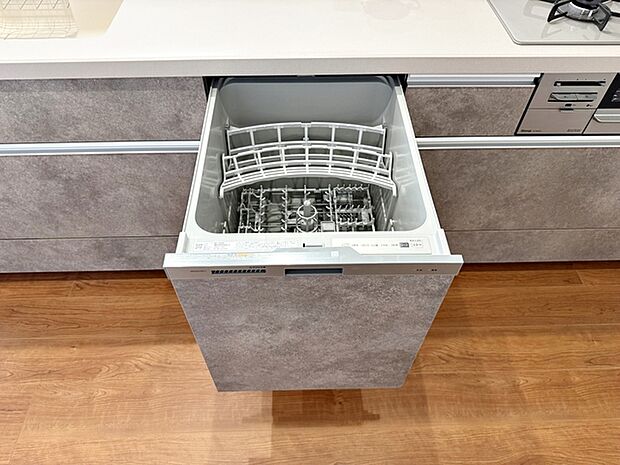 【食器洗浄乾燥機】 環境にも手にも優しい食器洗浄乾燥機付きが嬉しいですね!