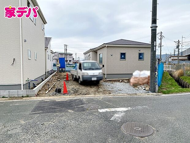 住宅ローンにご不安のあるお客様も、まずはお気軽にご相談下さい。お客様に最適な資金計画と金融機関をご案内いたします。
