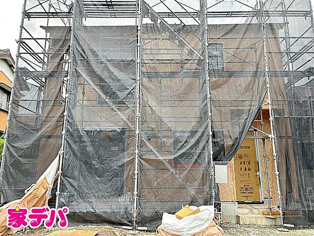 住宅ローンにご不安のあるお客様も、まずはお気軽にご相談下さい。お客様に最適な資金計画と金融機関をご案内いたします。