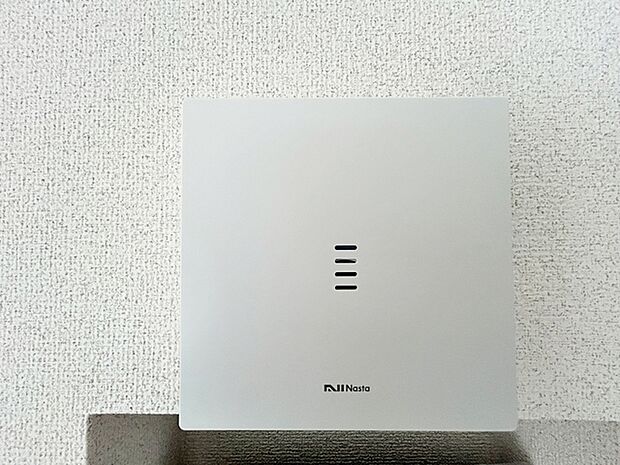 【nasta】 タブレットやスマホで家中どこにいても応答可能。自動音声もあるので忙しい時便利です。