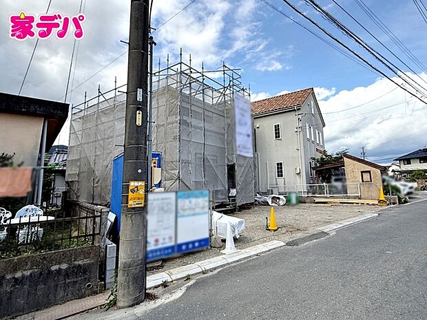 住宅ローンにご不安のあるお客様も、まずはお気軽にご相談下さい。お客様に最適な資金計画と金融機関をご案内いたします。