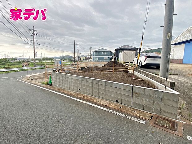 住宅ローンにご不安のあるお客様も、まずはお気軽にご相談下さい。お客様に最適な資金計画と金融機関をご案内いたします。