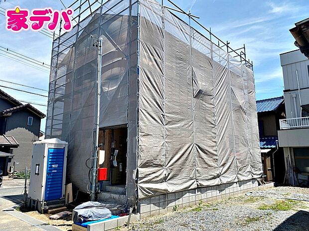 住宅ローンにご不安のあるお客様も、まずはお気軽にご相談下さい。お客様に最適な資金計画と金融機関をご案内いたします。