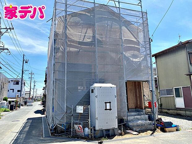 上棟しました!ご見学希望のお客様につきましては現地の他に同社の完成物件にて設備や仕様などご確認いただけます。