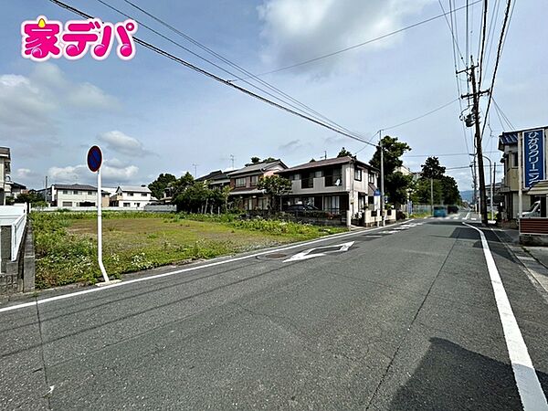 前面道路：東側約8ｍ幅