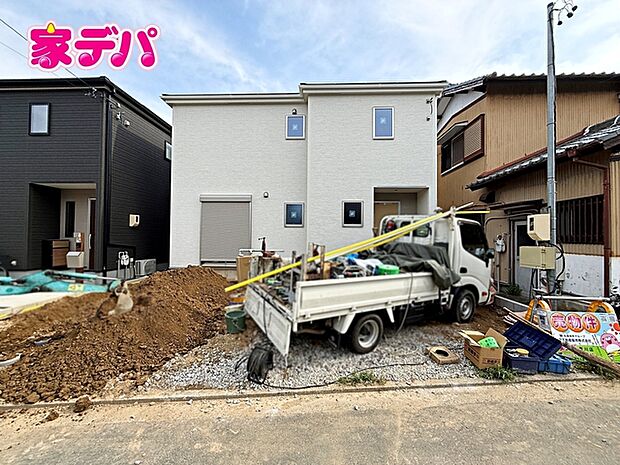 住宅ローンにご不安のあるお客様も、まずはお気軽にご相談下さい。お客様に最適な資金計画と金融機関をご案内いたします。