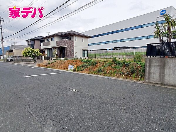 現地や周辺環境も一緒にご確認いただけます。現地ご案内いたします。お気軽にお問合せください。