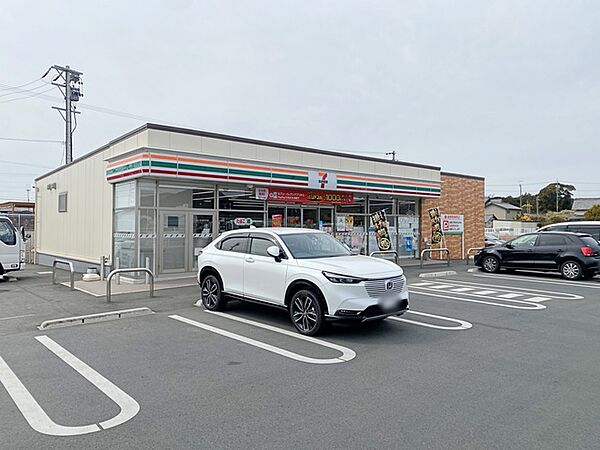 セブンイレブン豊川竹下店（740m）