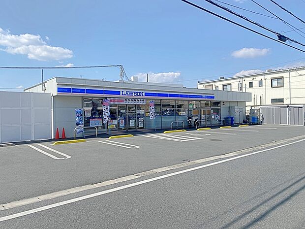 ローソン日本トレクス店(1170m)