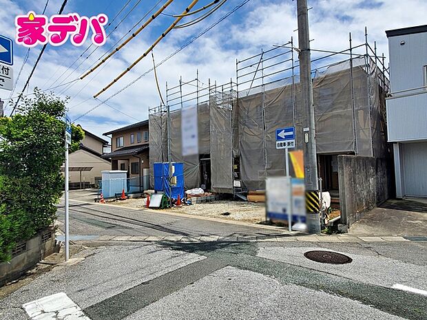 住宅ローンにご不安のあるお客様も、まずはお気軽にご相談下さい。お客様に最適な資金計画と金融機関をご案内いたします。