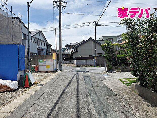 前面道路:北側約4.7m幅