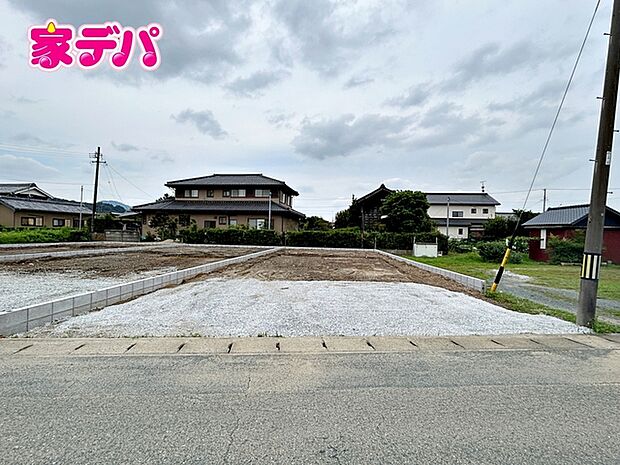 建築予定地です。ご見学希望のお客様につきましては同型同仕様の物件にご案内いたします