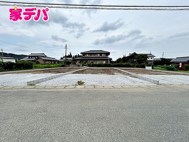 【2号棟】建築予定地です! ・長期優良住宅 ・5LDK ・LDK16.5帖、隣接洋室4帖 ・全居室収納完備 ・パントリー ・並列駐車場3台可