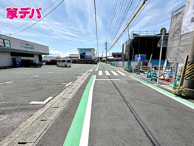 前面道路:東側約6.1m幅
