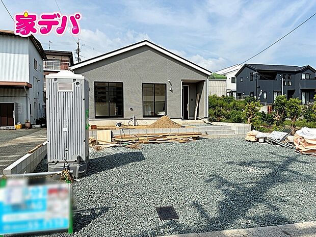 現地や周辺環境もあわせてご確認いただけます。現地ご案内いたします。お気軽にお問い合わせください。実際の陽当たりや前面道路、周辺の環境などもぜひ現地でご確認ください。スタッフが丁寧にご案内いたします。 