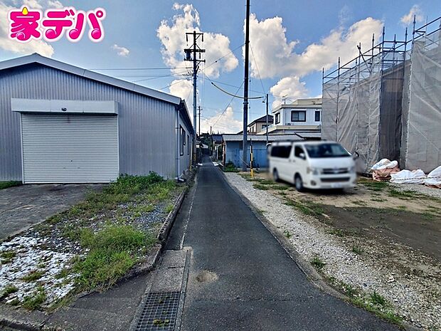 前面道路:南東側約1.9m幅(セットバックあり)