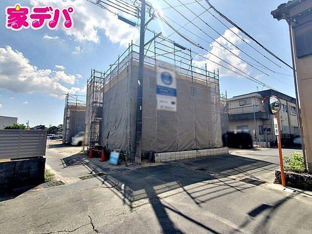 【2号棟】上棟しました! ・角地 ・長期優良住宅 ・5LDK ・LDK15.7帖、隣接洋室3.7帖 ・全居室収納完備 ・パントリー ・インナーバルコニー ・並列駐車場3台以上
