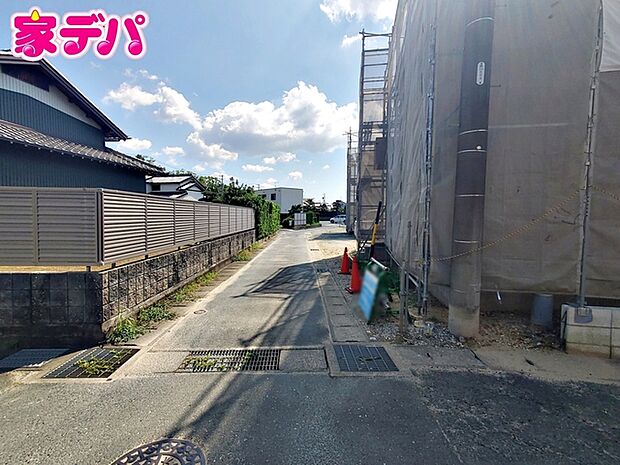 前面道路:北東側約3.1m幅(セットバックあり)
