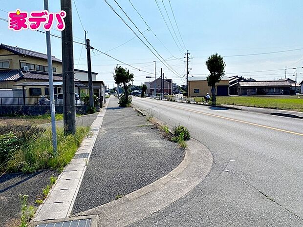 前面道路：北側約16ｍ幅 