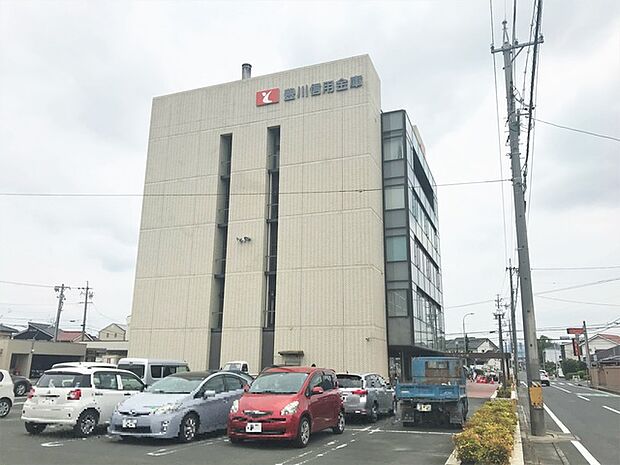 豊川信用金庫 本店(880m)